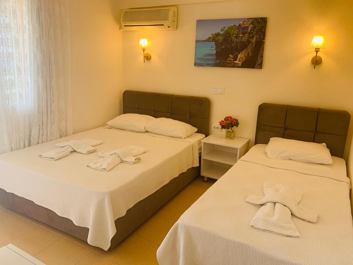 Holiday Hotel Κουσάντασι Εξωτερικό φωτογραφία