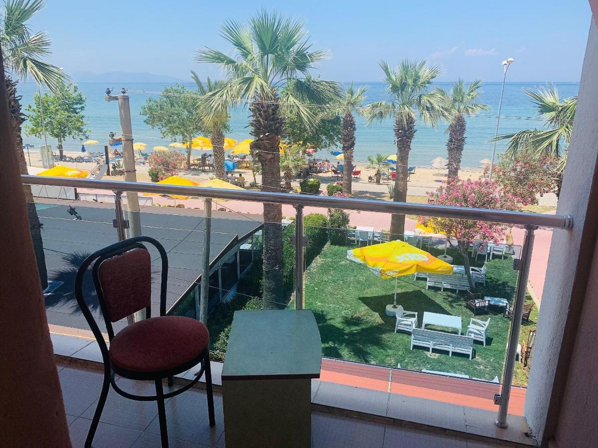 Holiday Hotel Κουσάντασι Εξωτερικό φωτογραφία
